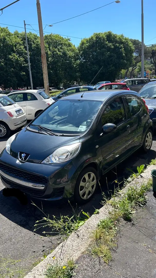 Peugeot 107 5p 1.0 12v Plaisir 2tronic Gris - 2