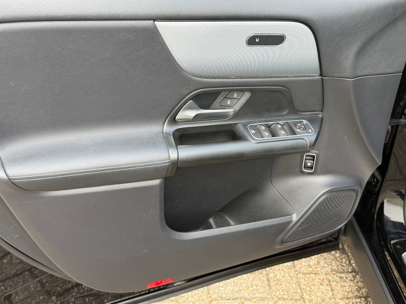 Mercedes-Benz GLA 250 e Progressive 218 PK Phev Widescreen| Navigatie | — photo 13