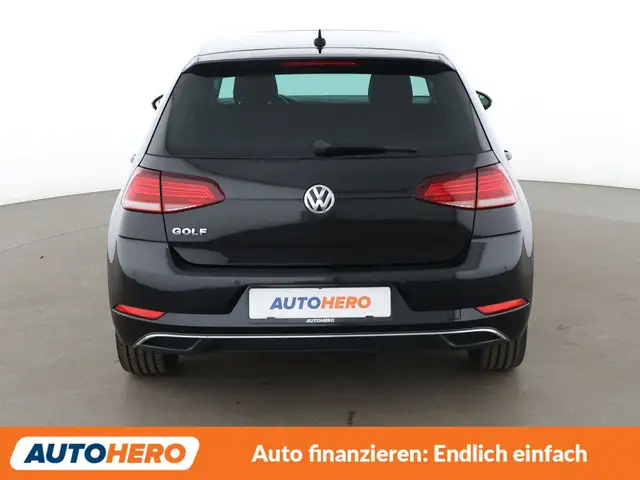 Volkswagen Golf view 5