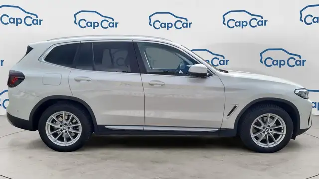 BMW X3 view 4