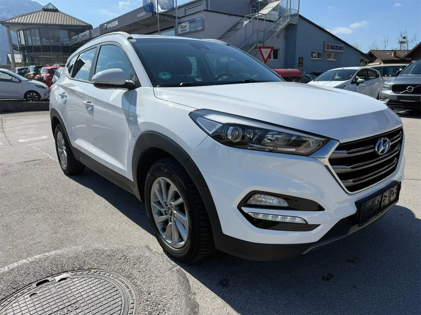 Hyundai TUCSON Tucson 1,7 CRDI Start-Stopp Business Class Weiß - 2