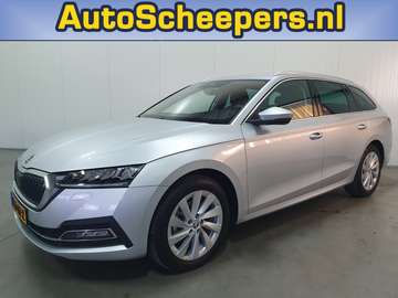 Combi 1.0 e-TSI Business Edition NAVI/CARPLAY/LED/