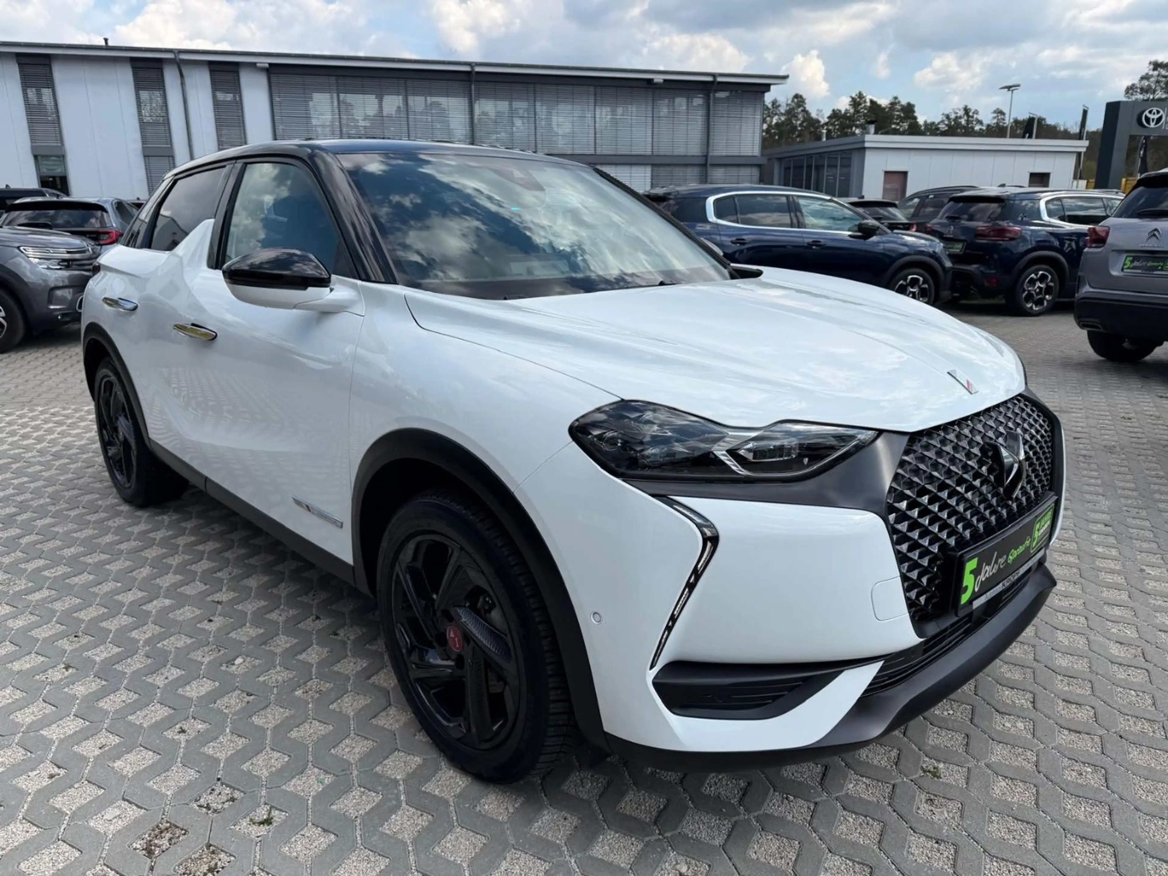 DS Automobiles DS 3 Crossback DS3 Crossback Alcantara+Navi+SHZ+Fernlichtass. — photo 3