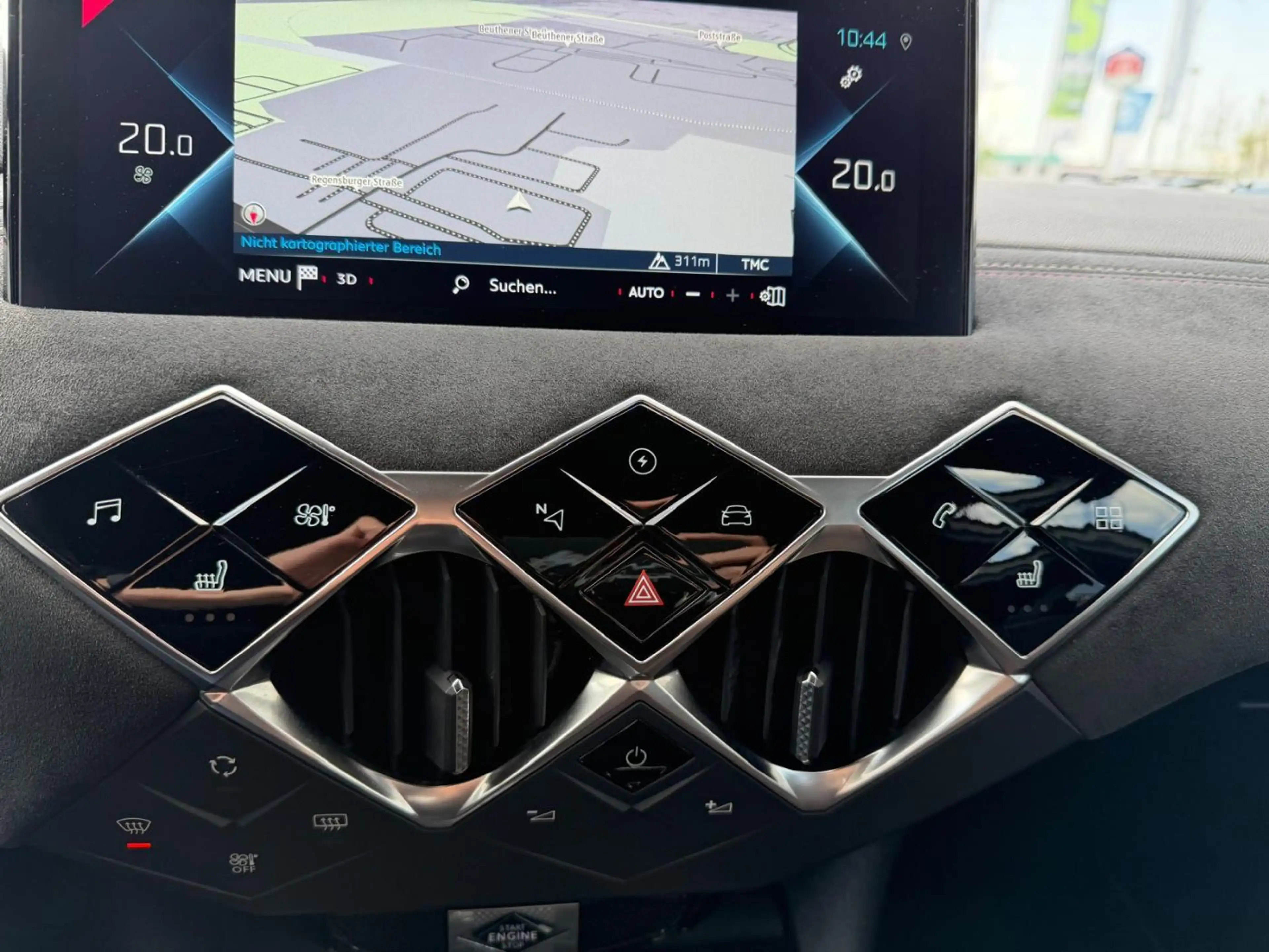 DS Automobiles DS 3 Crossback DS3 Crossback Alcantara+Navi+SHZ+Fernlichtass. — photo 13