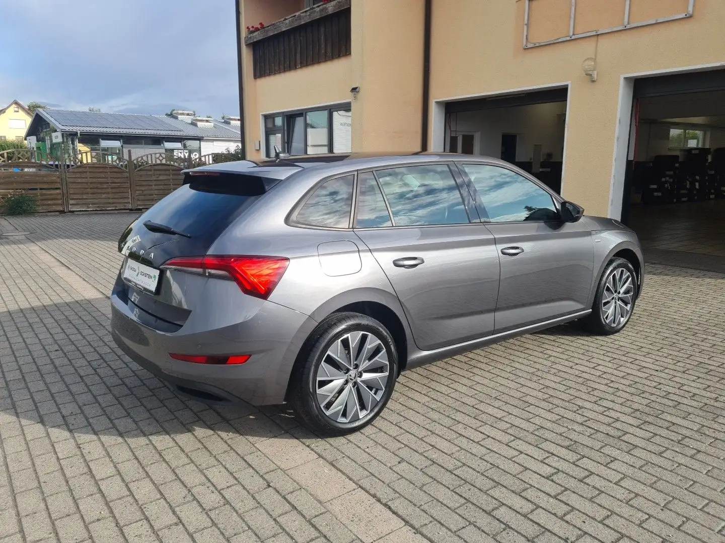 Skoda Scala 1.0 TSI "Tour"+Navi+Voll-LED+Winter Grau - 2