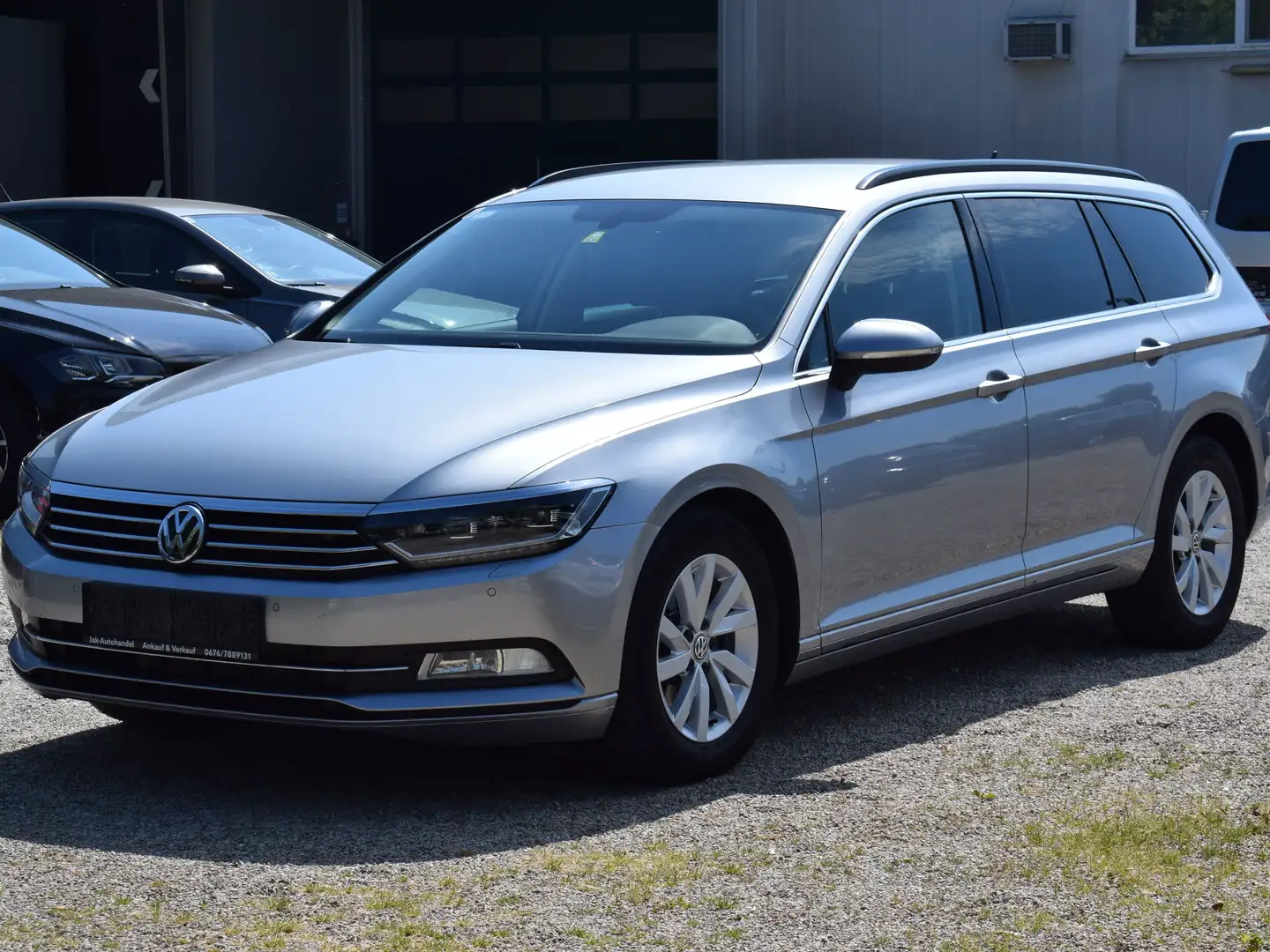 Volkswagen Passat Variant Comfortline 2,0 TDI SCR DSG Grau - 1