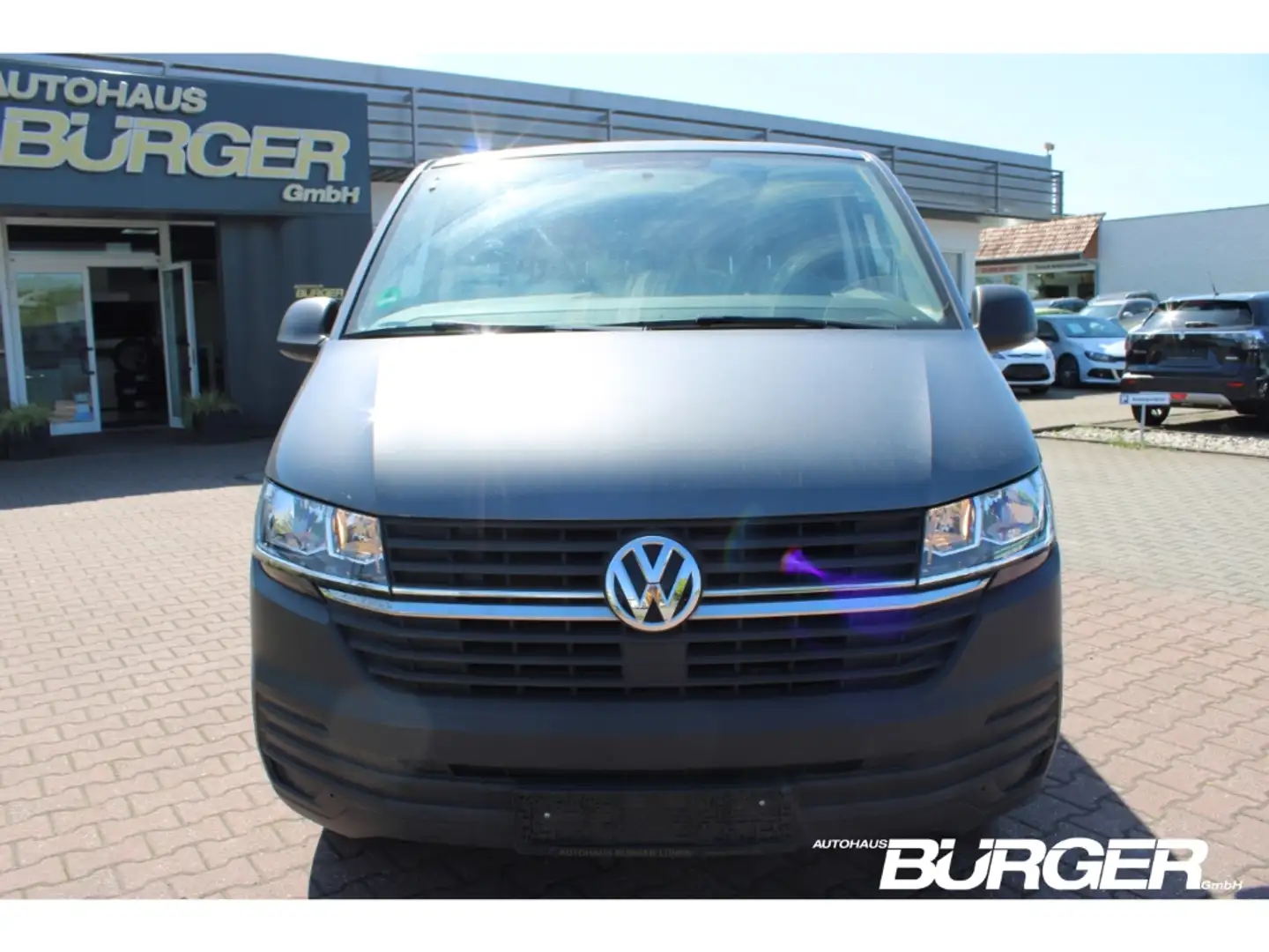 Volkswagen T6 Transporter lang 3 Sitze 2.0 TDI Klima Bluetooth DAB Notbremsa Grijs - 2
