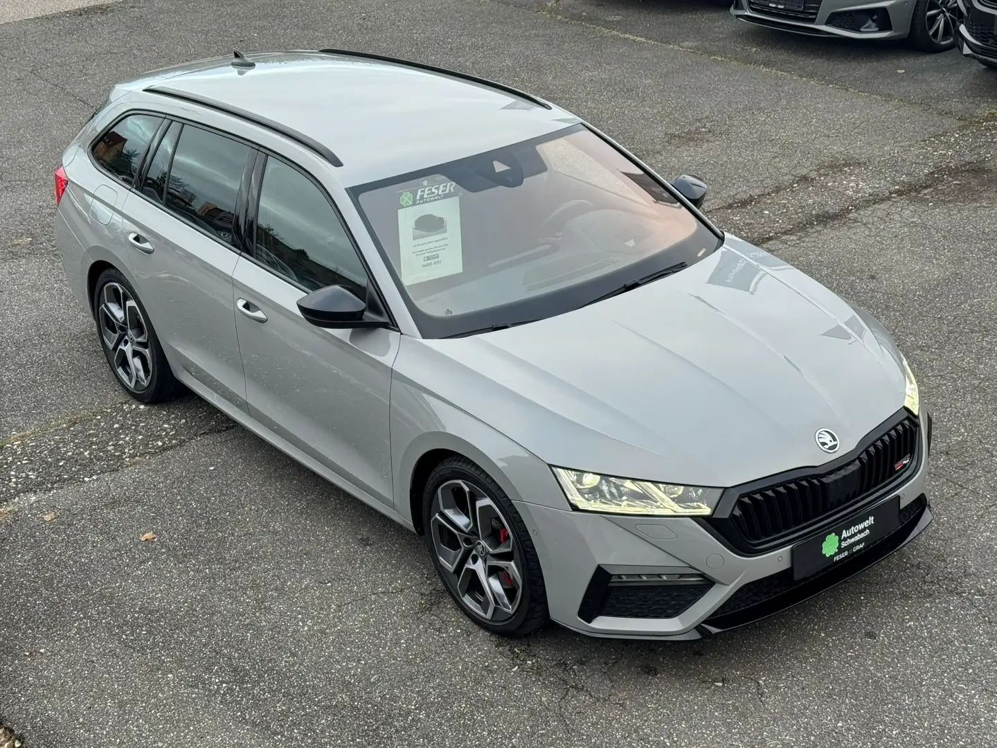 Skoda Octavia RS 2.0 TSI DSG NAVI APP LED Grau - 1