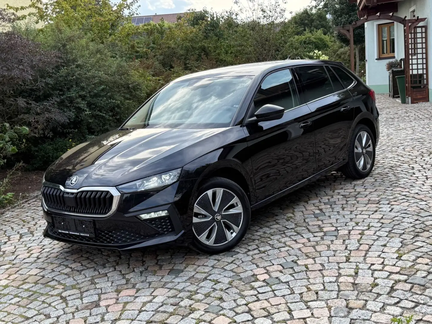 Skoda Scala 1.5 DSG Top Selection / Navi / Leder / ACC Noir - 1