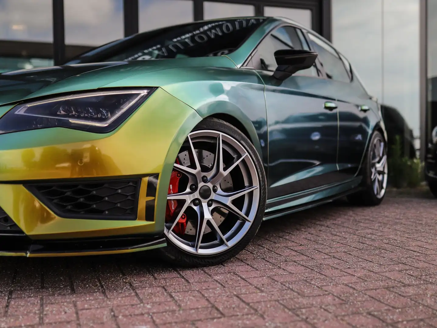 SEAT Leon 2.0 TSI Cupra 280 | Schaalstoelen | PDC | Carplay Groen - 2