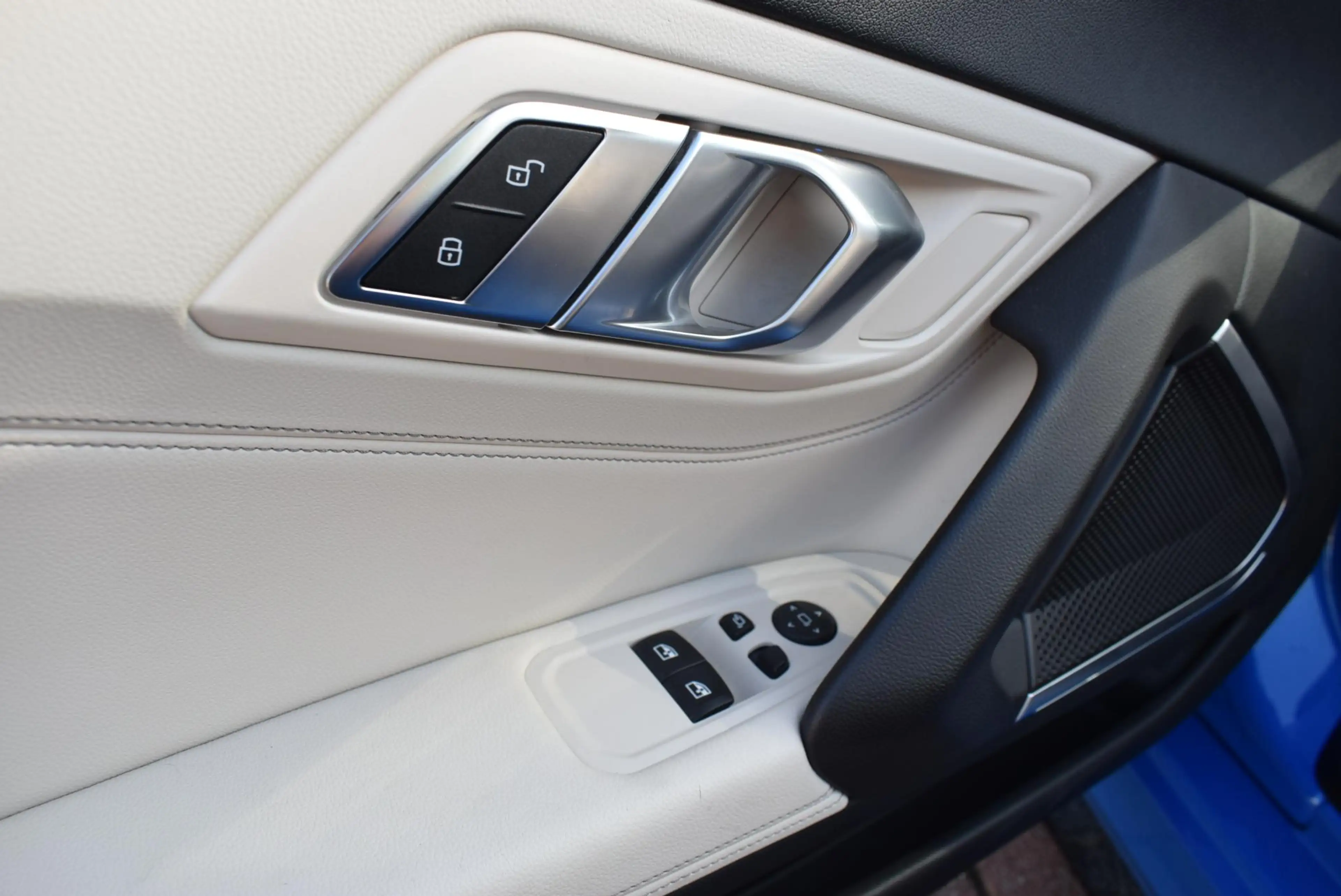BMW Z4 Roadster sDrive30i High Executive Leder Navi Camer — photo 8