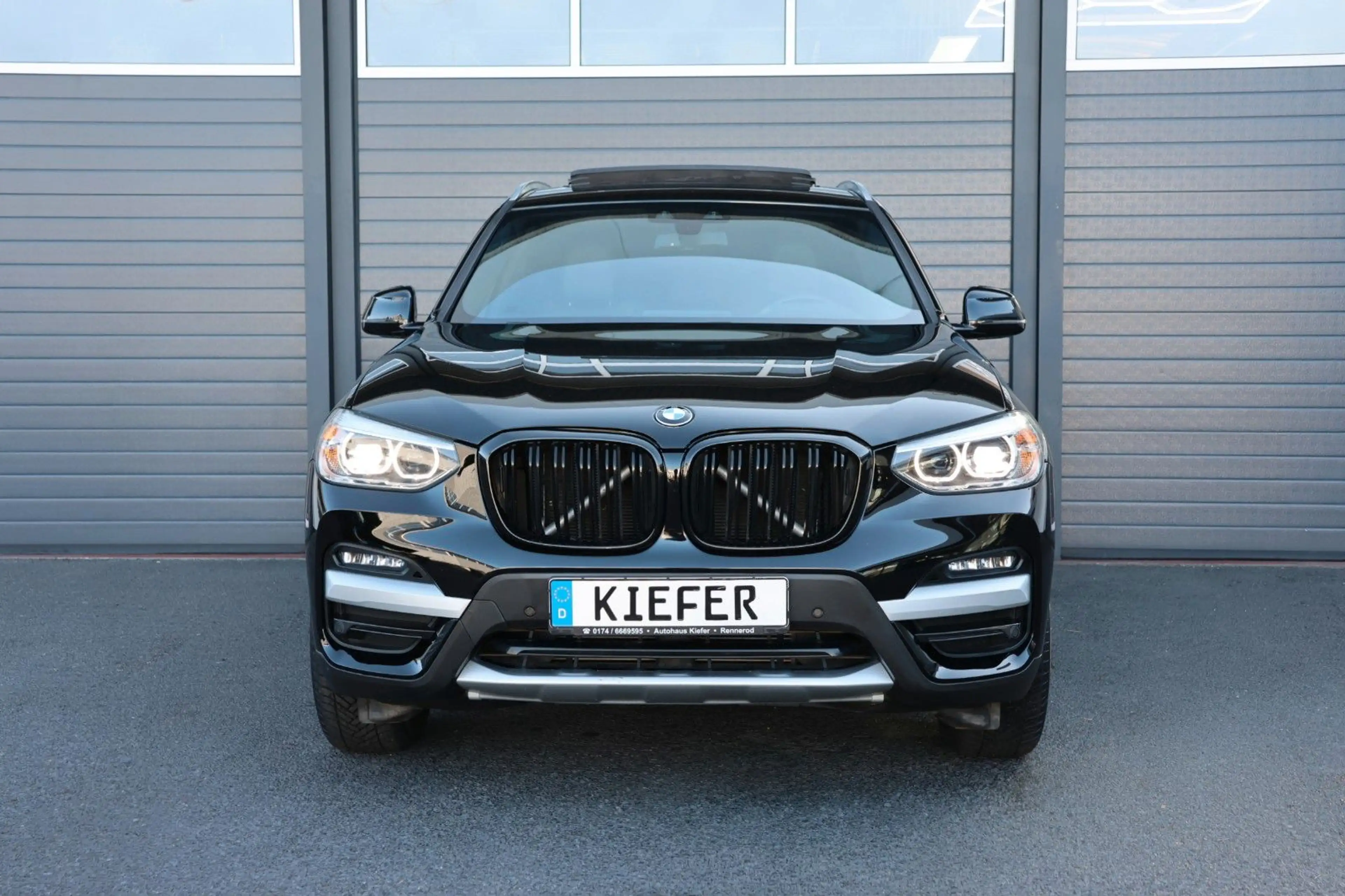 BMW X3 xDrive30i/PANO/Virtual/SHZCarPlay/KAMERA/R18 — photo 3