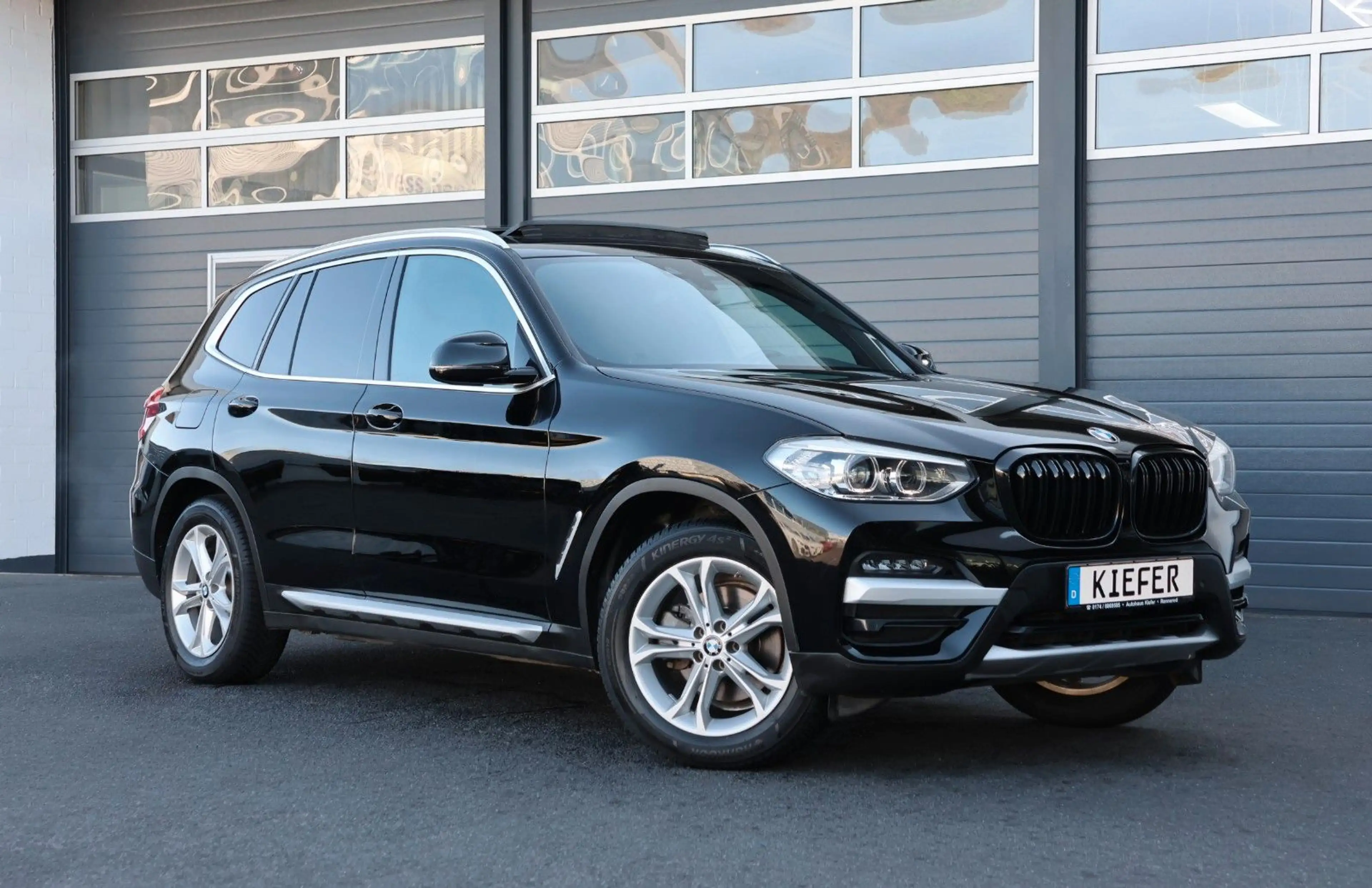 BMW X3 xDrive30i/PANO/Virtual/SHZCarPlay/KAMERA/R18 — photo 2