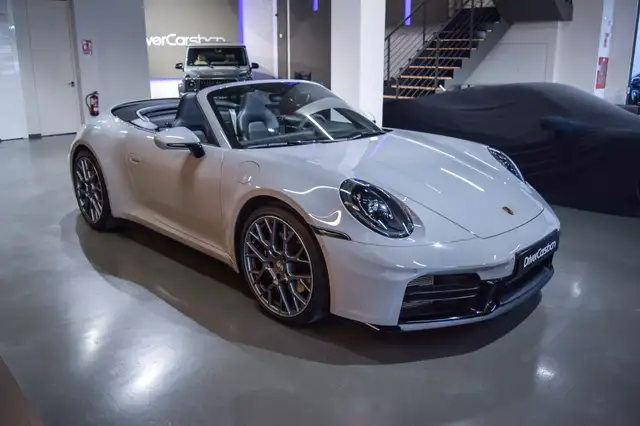 Porsche 992 Carrera Cabriolet