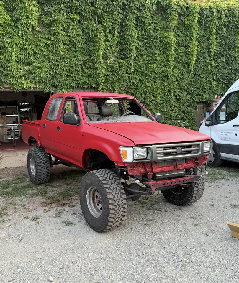 Toyota Hilux LN105, foto 3