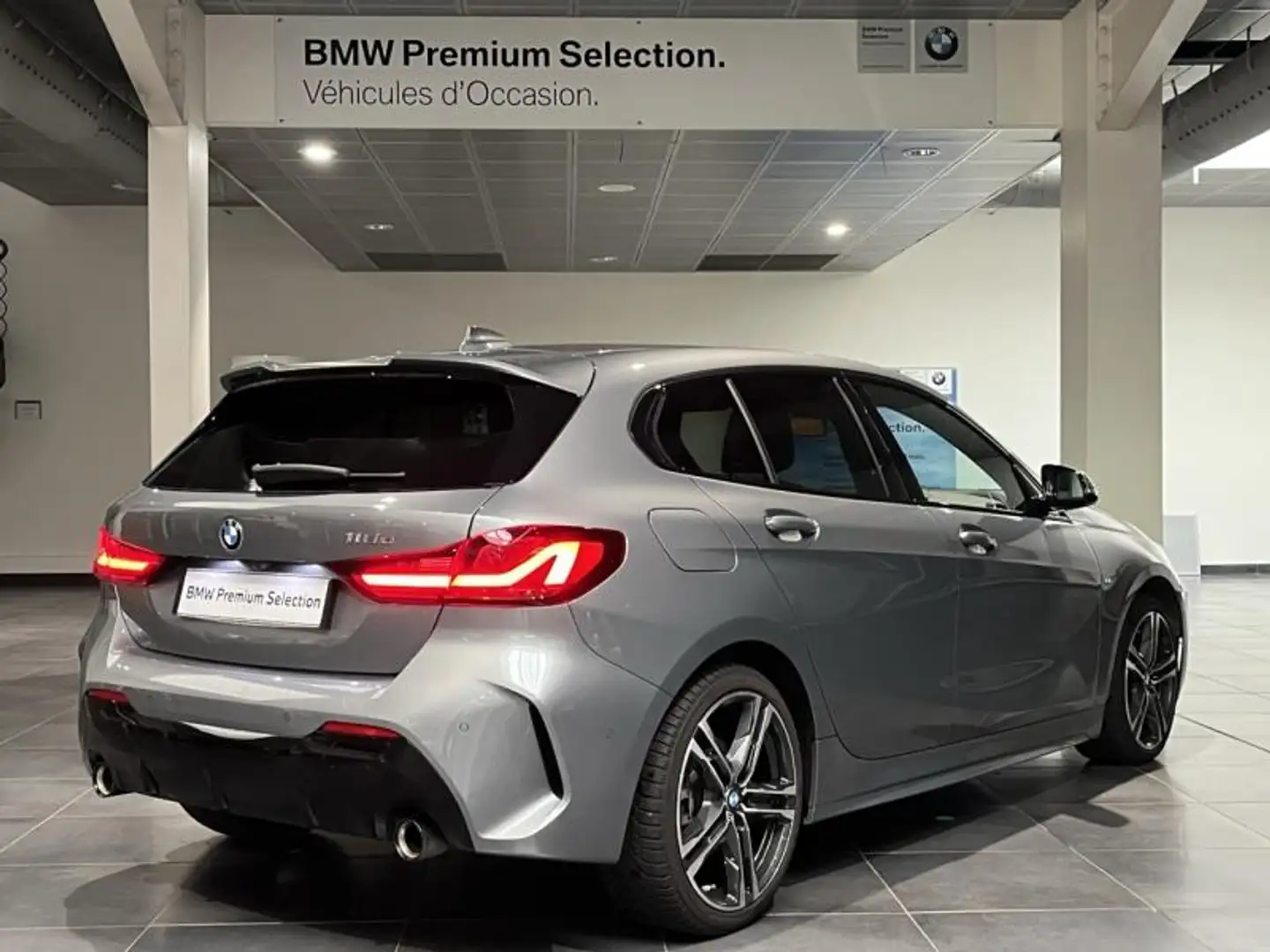 BMW 118 118dA 150ch M Sport Gris - 2