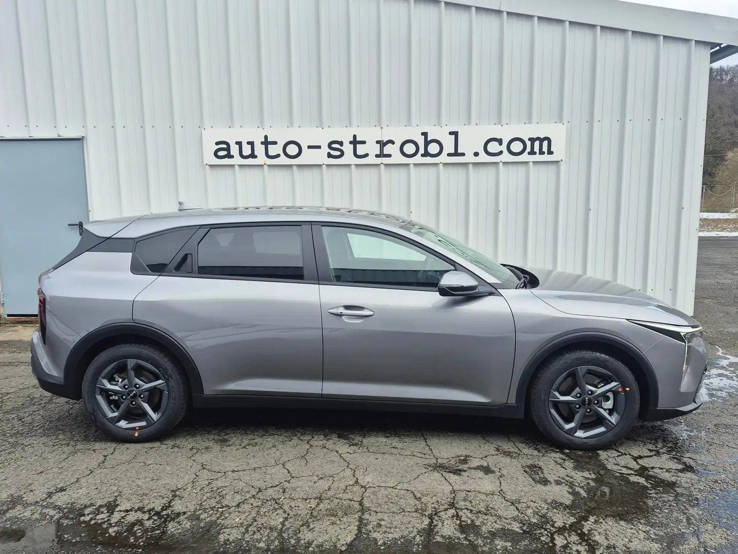 Kia K4 1.0 TGDI DCT7 48V Silber Grau - 2