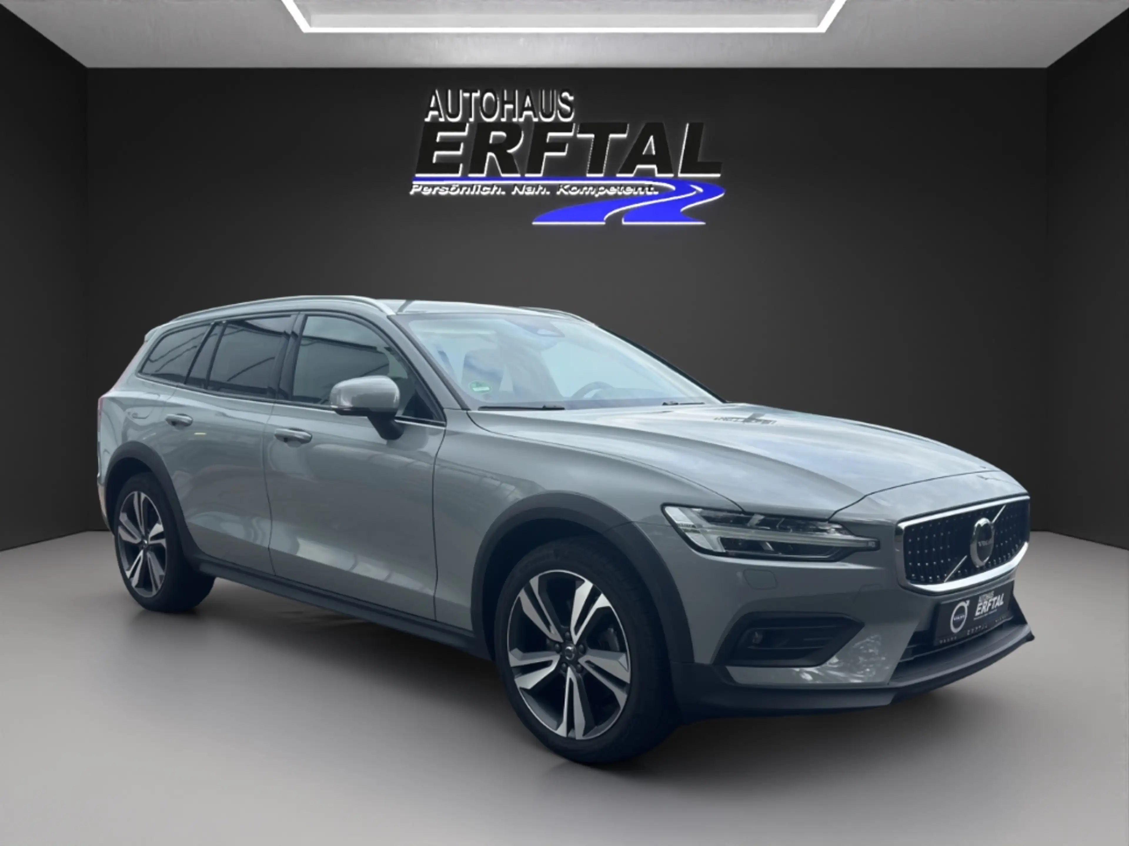Volvo V60 Cross Country B4 Diesel AWD Cross Country Plus Digitales Cockpit — photo 8