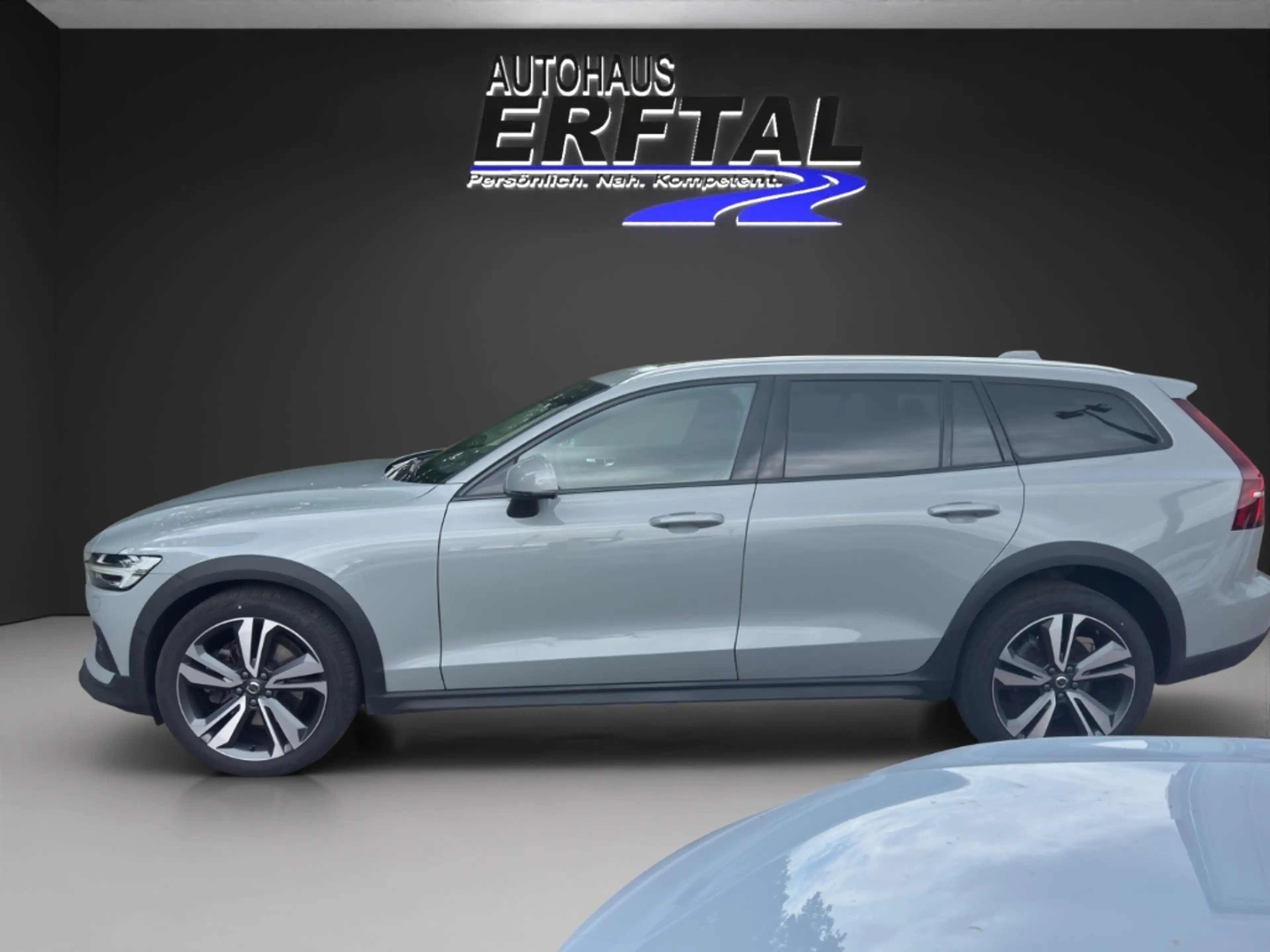 Volvo V60 Cross Country B4 Diesel AWD Cross Country Plus Digitales Cockpit — photo 3
