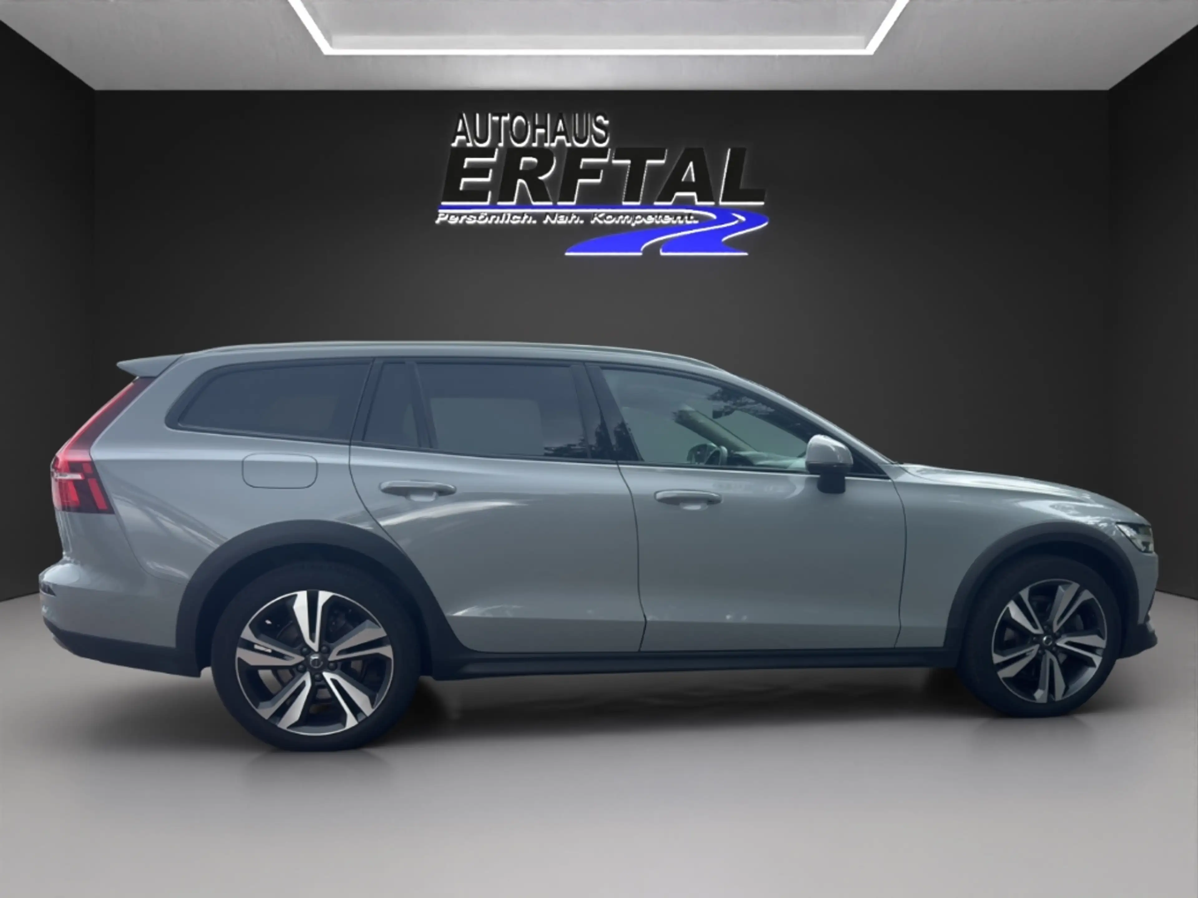 Volvo V60 Cross Country B4 Diesel AWD Cross Country Plus Digitales Cockpit — photo 7