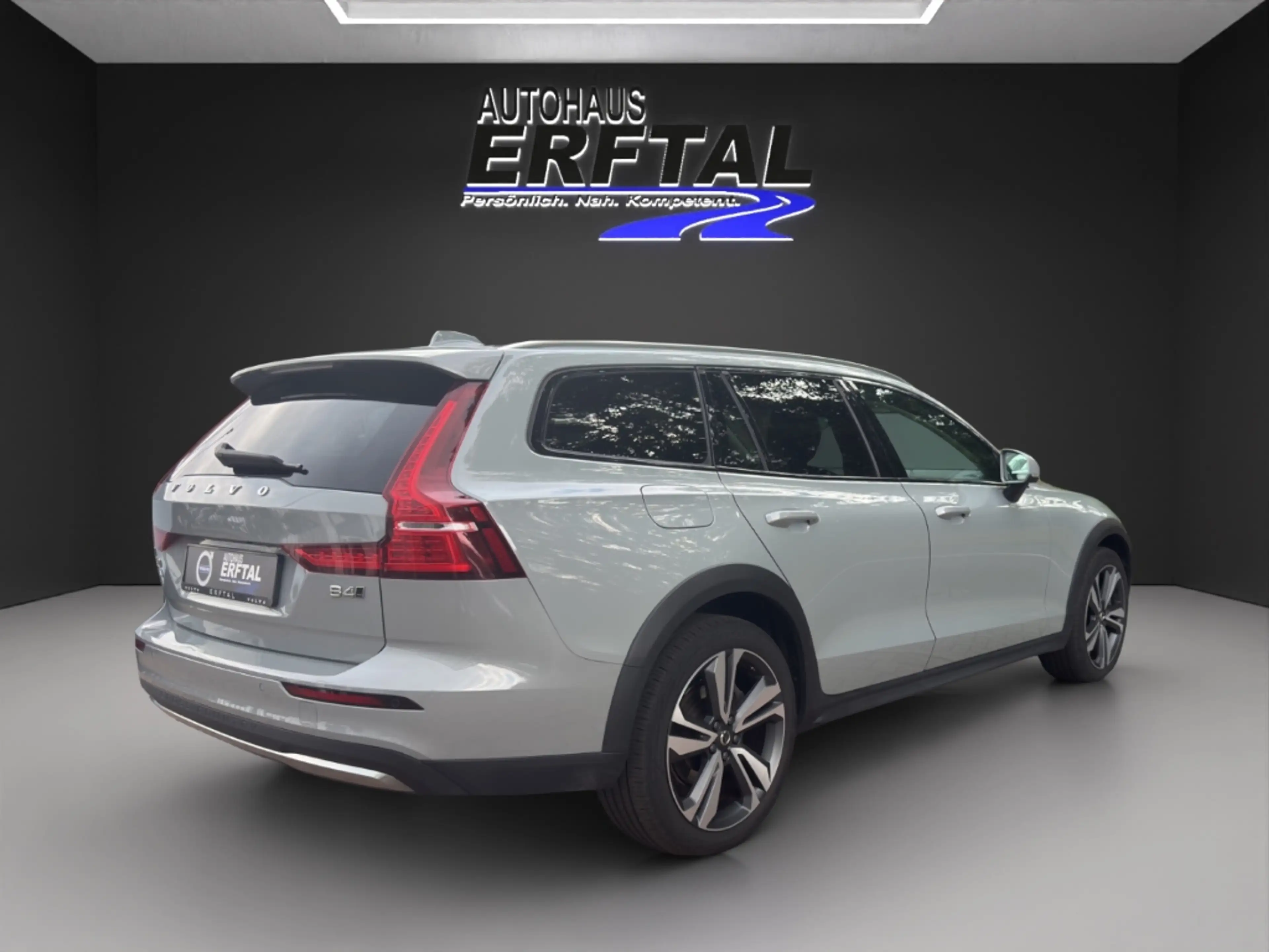 Volvo V60 Cross Country B4 Diesel AWD Cross Country Plus Digitales Cockpit — photo 6