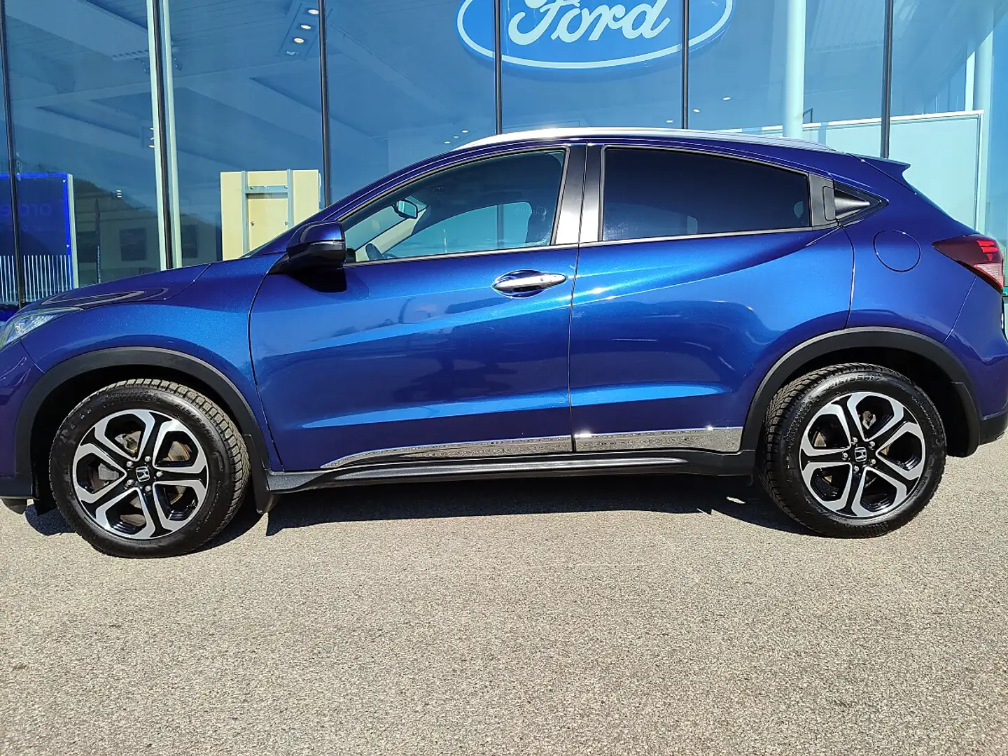 Honda HR-V 1,5 i-VTEC Executive CVT Blau - 2