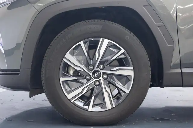 Hyundai Tucson view 24