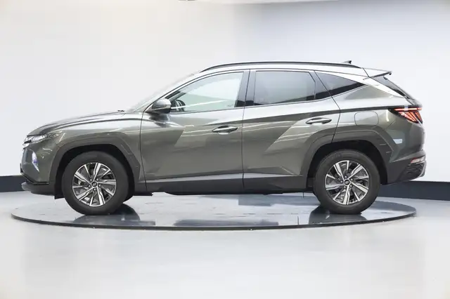 Hyundai Tucson view 18