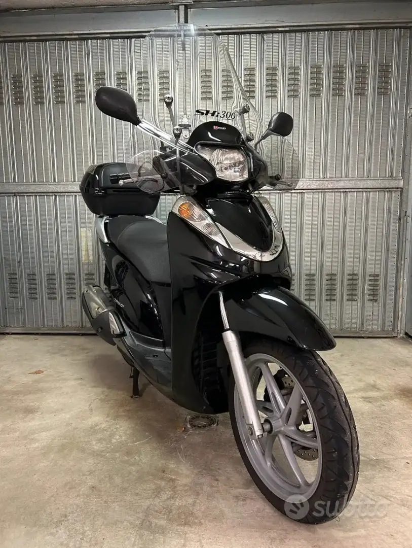 Honda SH 300 - 1