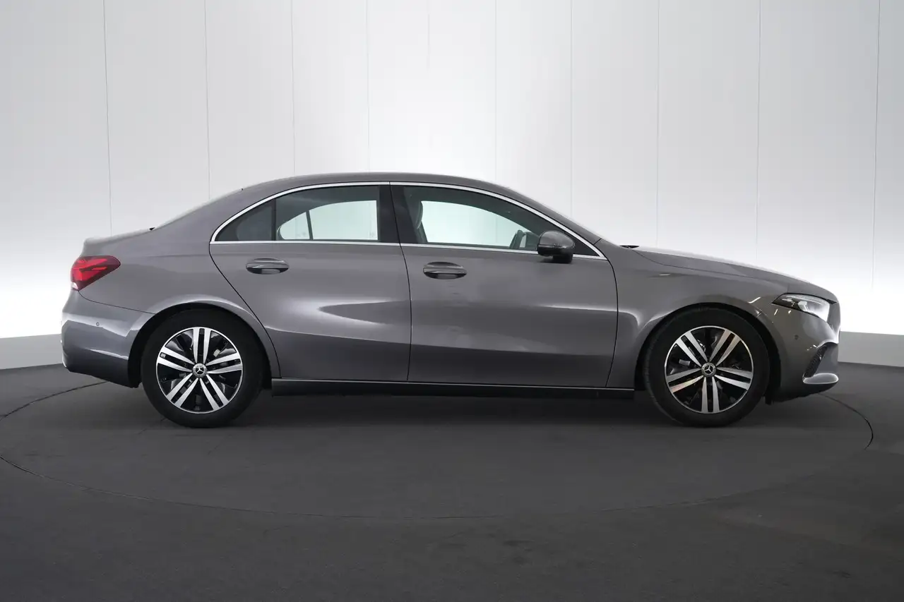 Mercedes-Benz A-Class Sedan AUT Luxury Line LEDER/CUIR LED GPS PDC CAM C, миниатюра 5