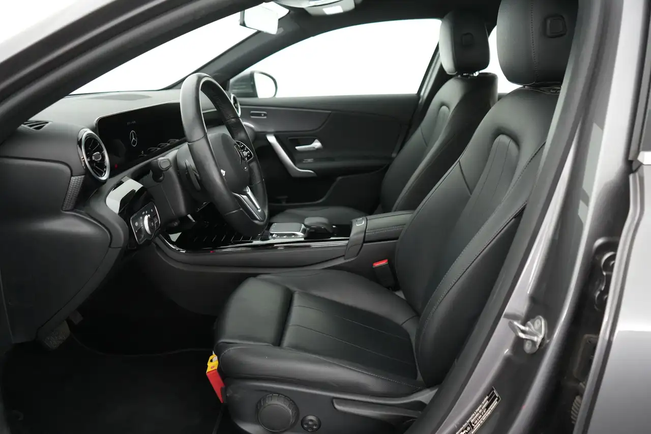 Mercedes-Benz A-Class Sedan AUT Luxury Line LEDER/CUIR LED GPS PDC CAM C, миниатюра 17