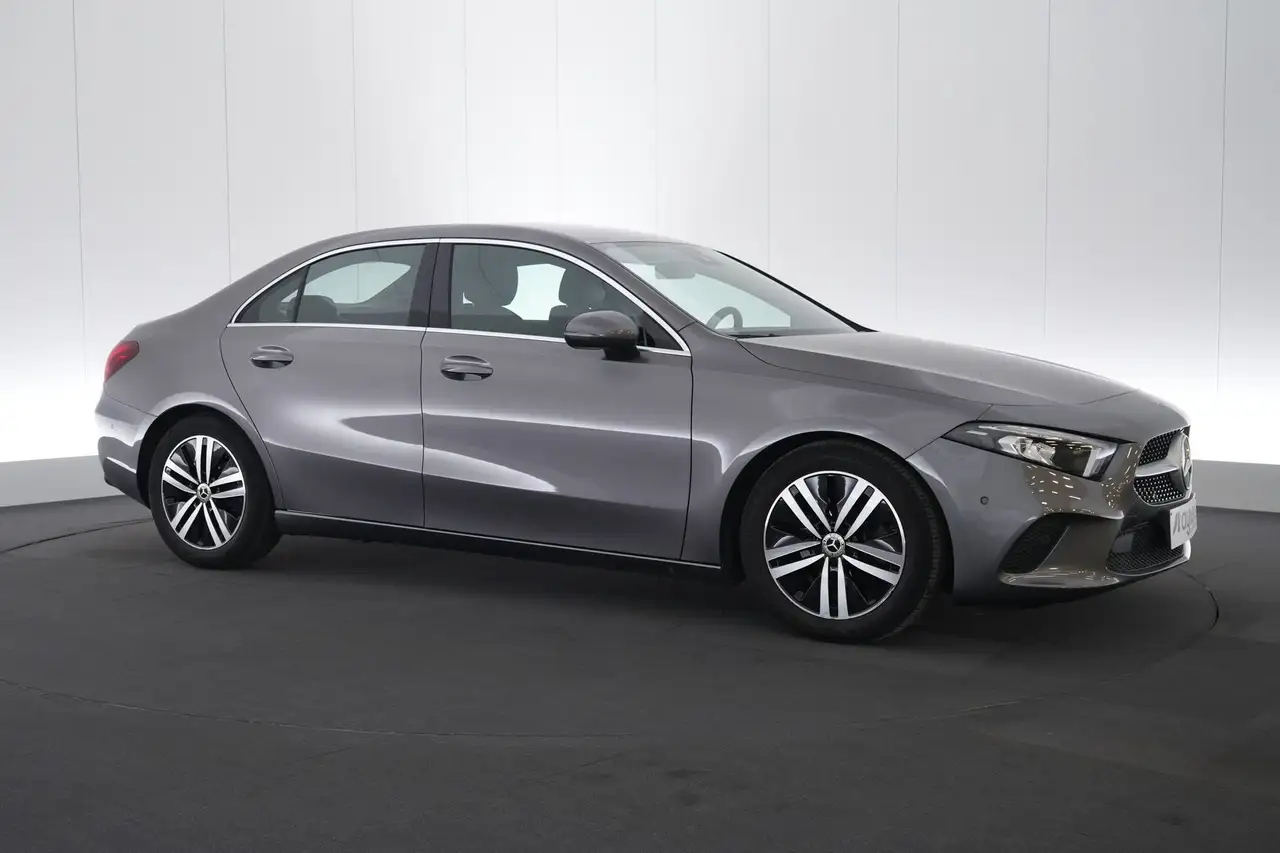 Mercedes-Benz A-Class Sedan AUT Luxury Line LEDER/CUIR LED GPS PDC CAM C, миниатюра 4
