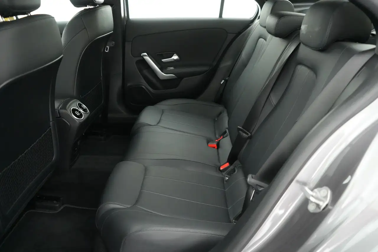 Mercedes-Benz A-Class Sedan AUT Luxury Line LEDER/CUIR LED GPS PDC CAM C, миниатюра 20