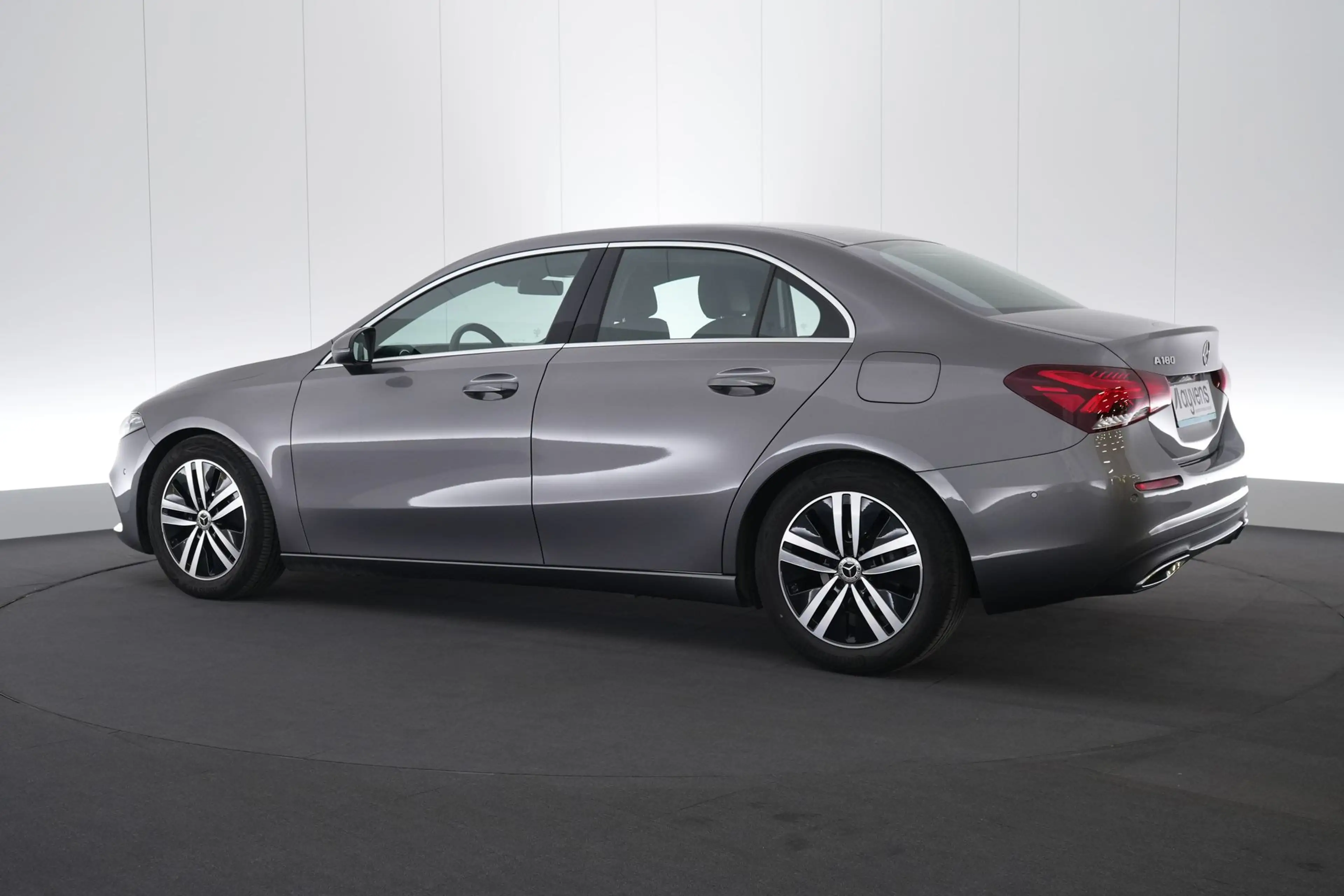 Mercedes-Benz A 180 Sedan AUT Luxury Line LEDER/CUIR LED GPS PDC CAM C — photo 10