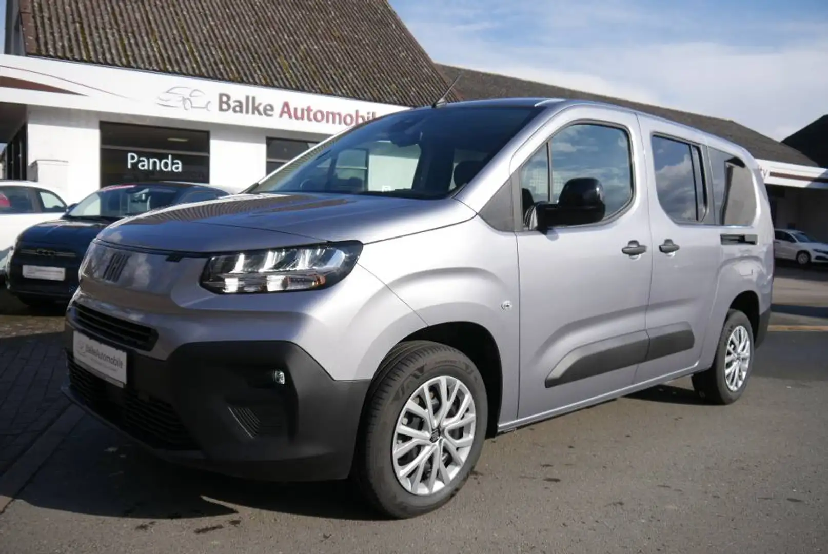 Fiat Doblo Kombi L2 1.5 HDi 131PS *Automatik*TOP Ausstattung! Gris - 1