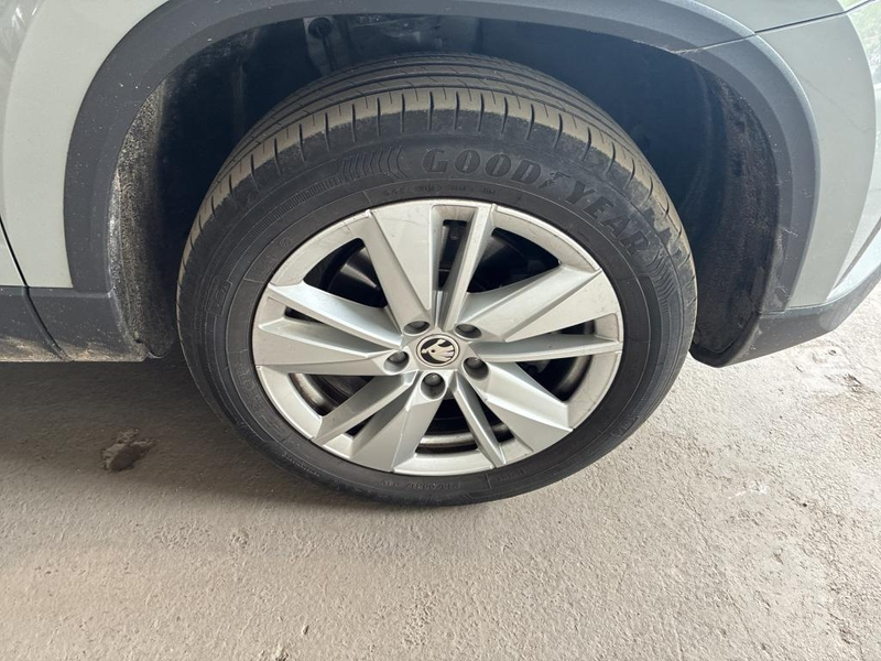 Skoda Karoq 1.5 TSI DSG SELECTION +LED +RKAM +VIRTUAL +NAVI + — photo 6