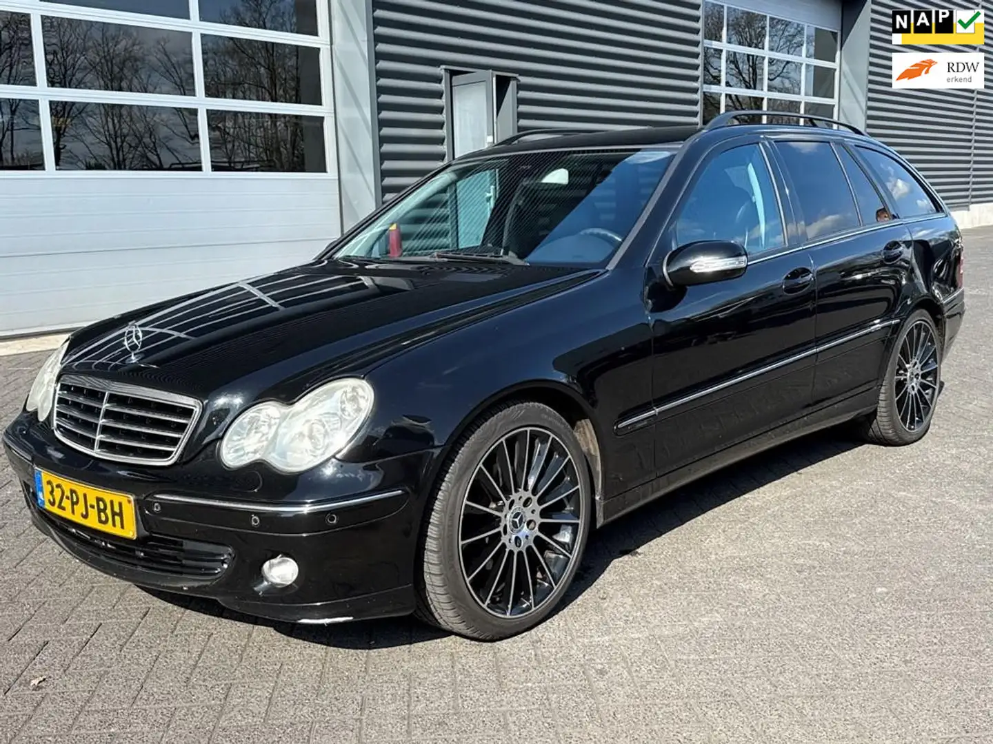 Mercedes-Benz C 220 Combi CDI Avantgarde / Nieuwe APK Zwart - 1