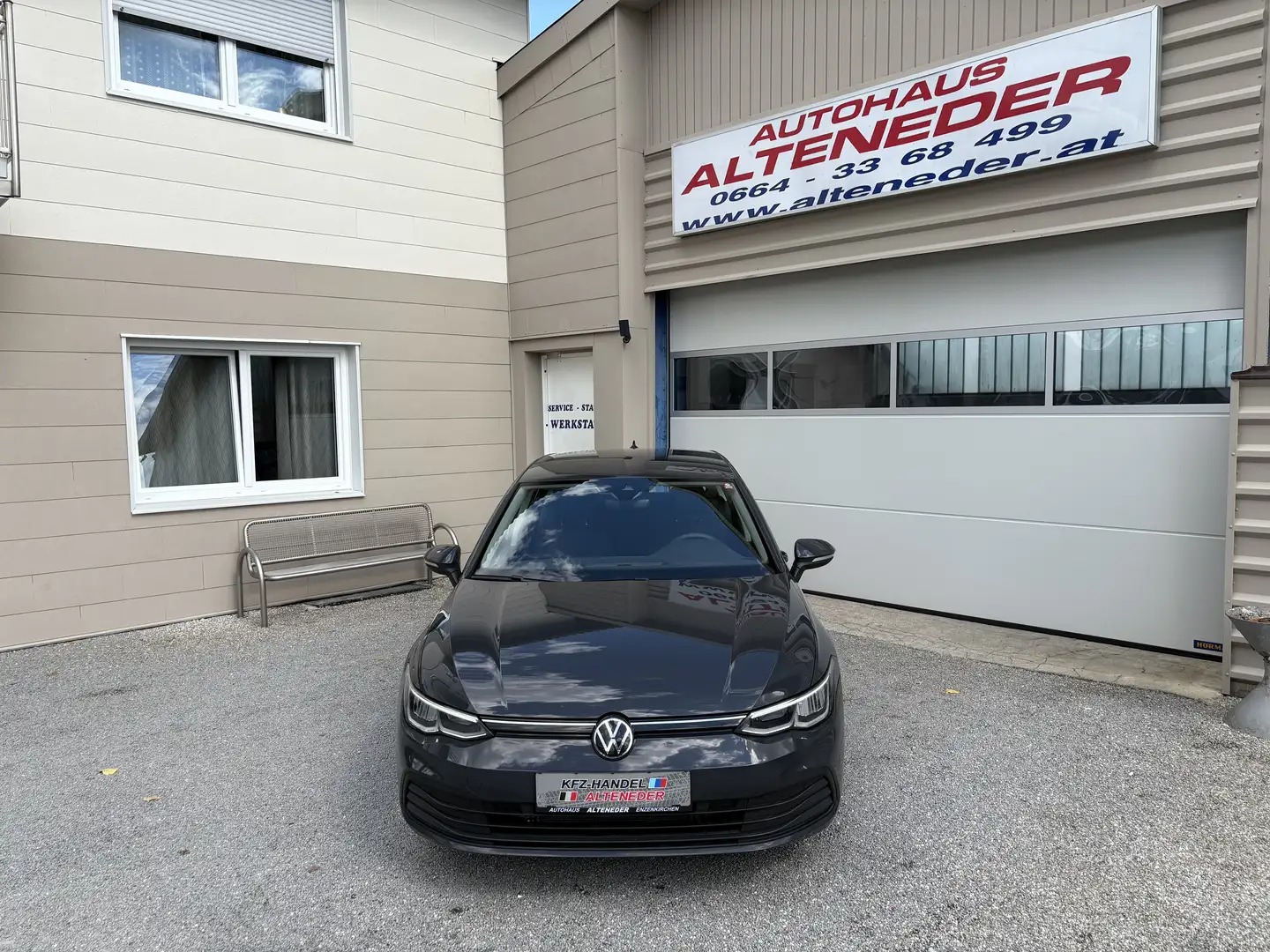 Volkswagen Golf 2,0 TDI Life 1.BESITZ LED VIRTUAL DAB+ Grau - 2