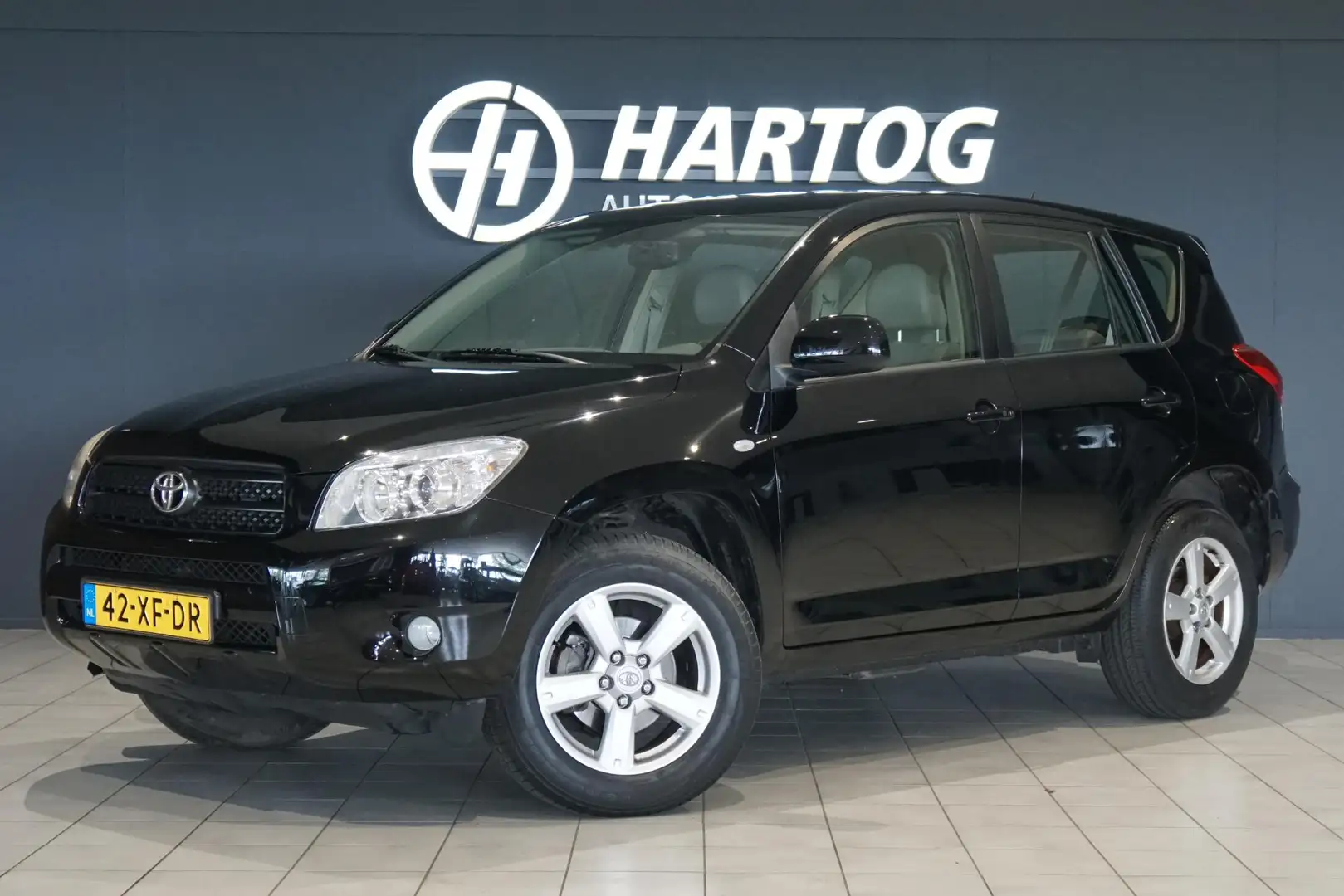 Toyota RAV 4 2.0 VVTi Executive 4WD AUT. + KEYLESS / LEDER / ST Zwart - 1