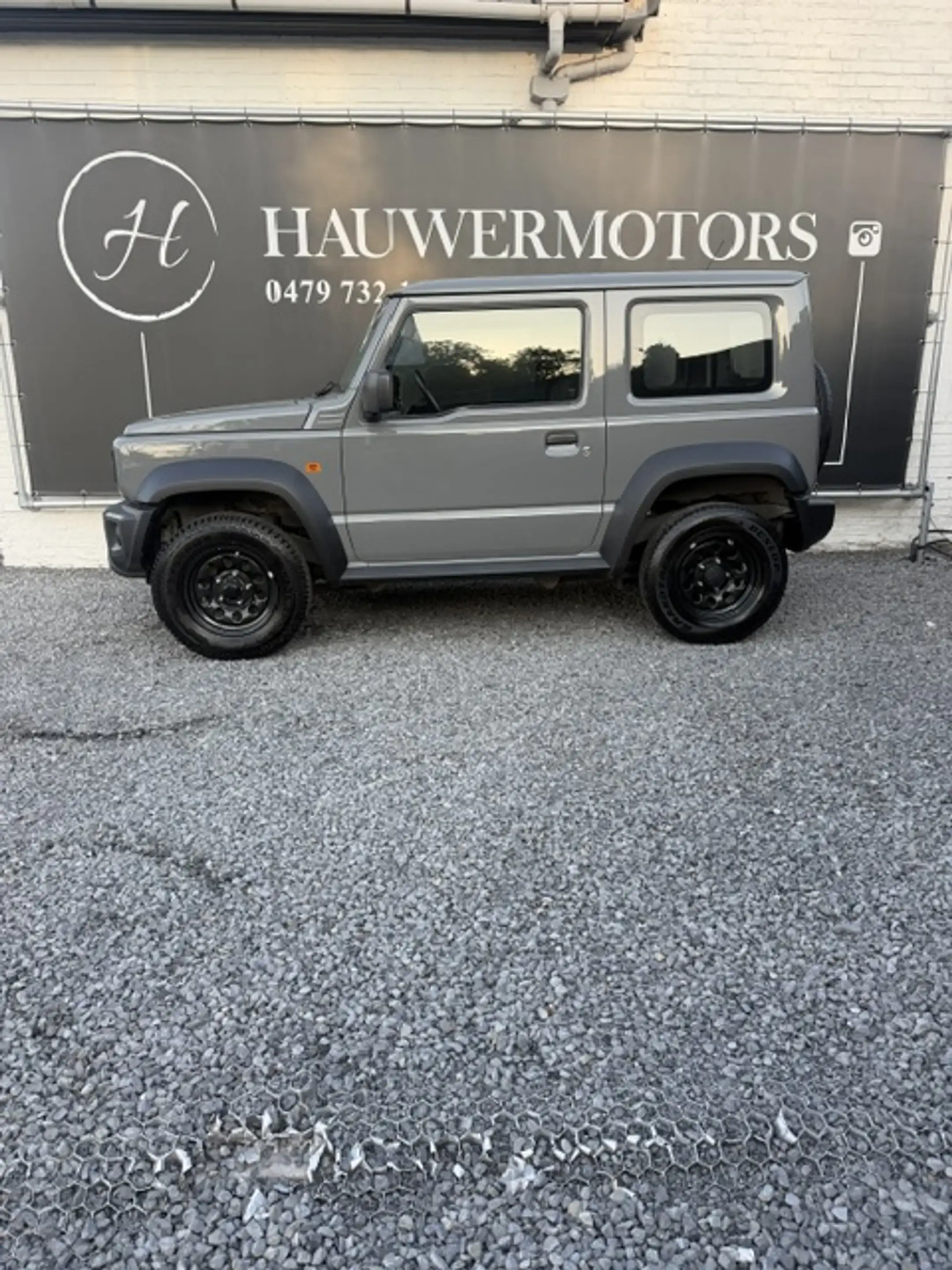 Suzuki Jimny Jimny 1.5i 4x4 GLX — photo 2