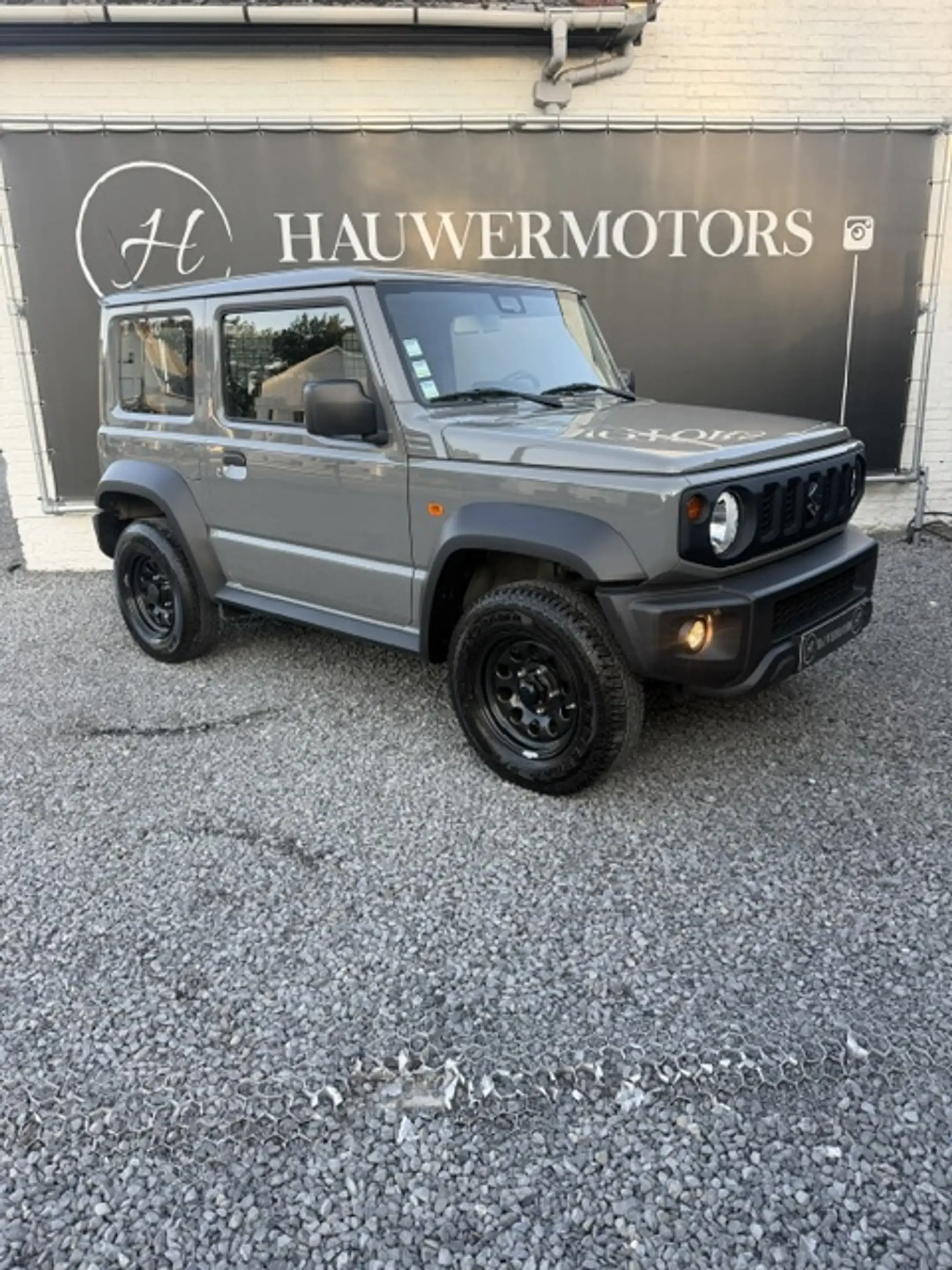 Suzuki Jimny Jimny 1.5i 4x4 GLX — photo 3