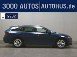 Skoda Octavia Kombi 2.0 TDI Style Navi LED vc PDC Shz