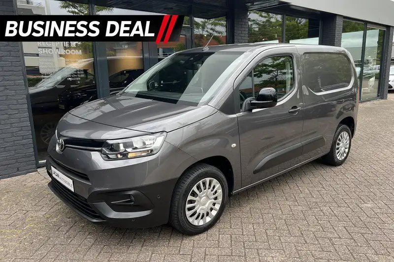 TOYOTA Proace