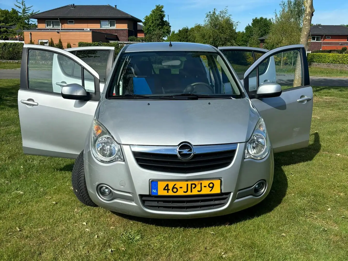 Opel Agila Agila 1.2 Enjoy Zilver - 1