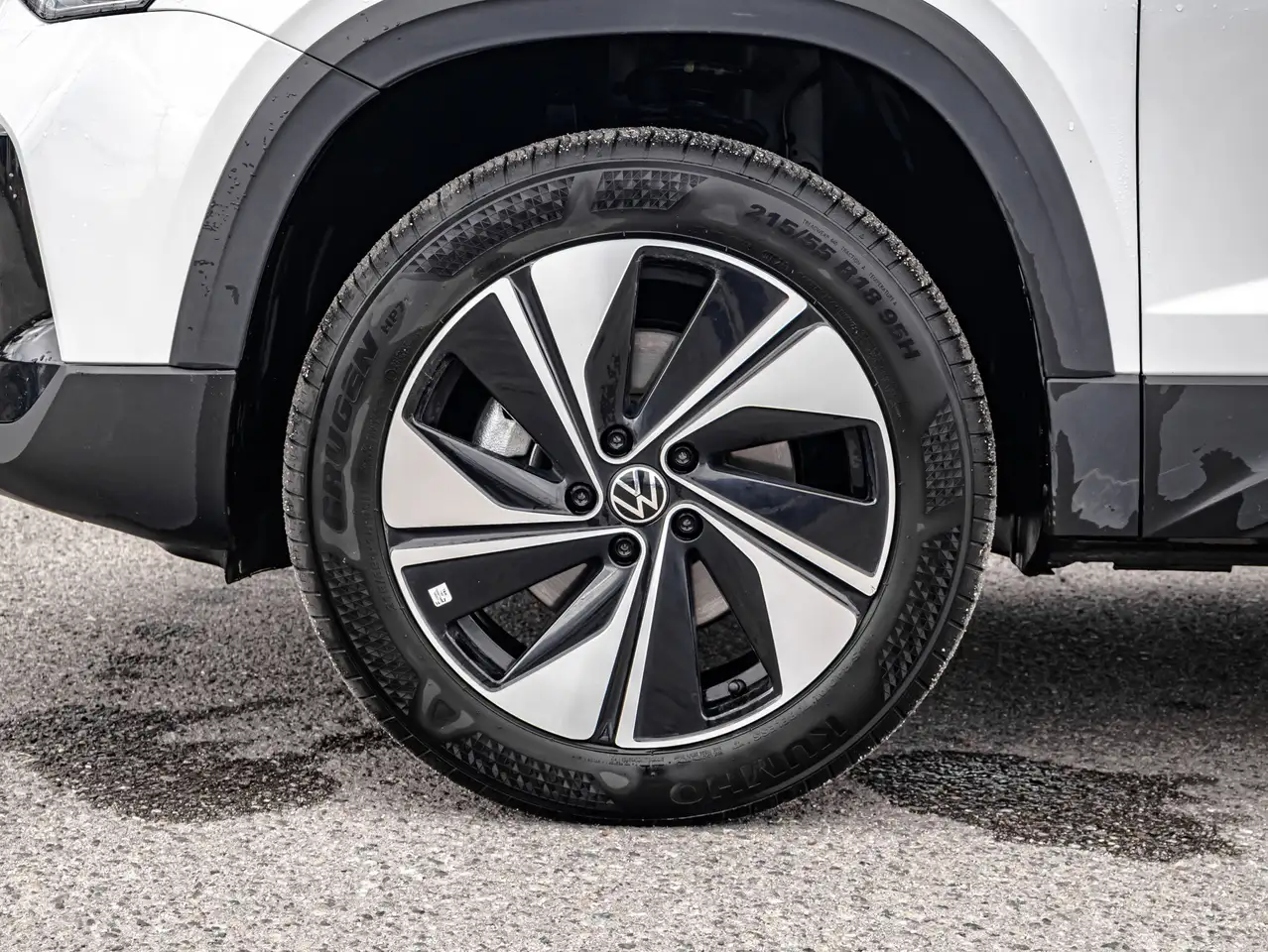 Volkswagen Taos снимка Volkswagen Taos
