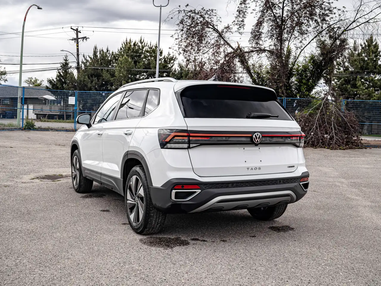 Volkswagen Taos снимка Volkswagen Taos