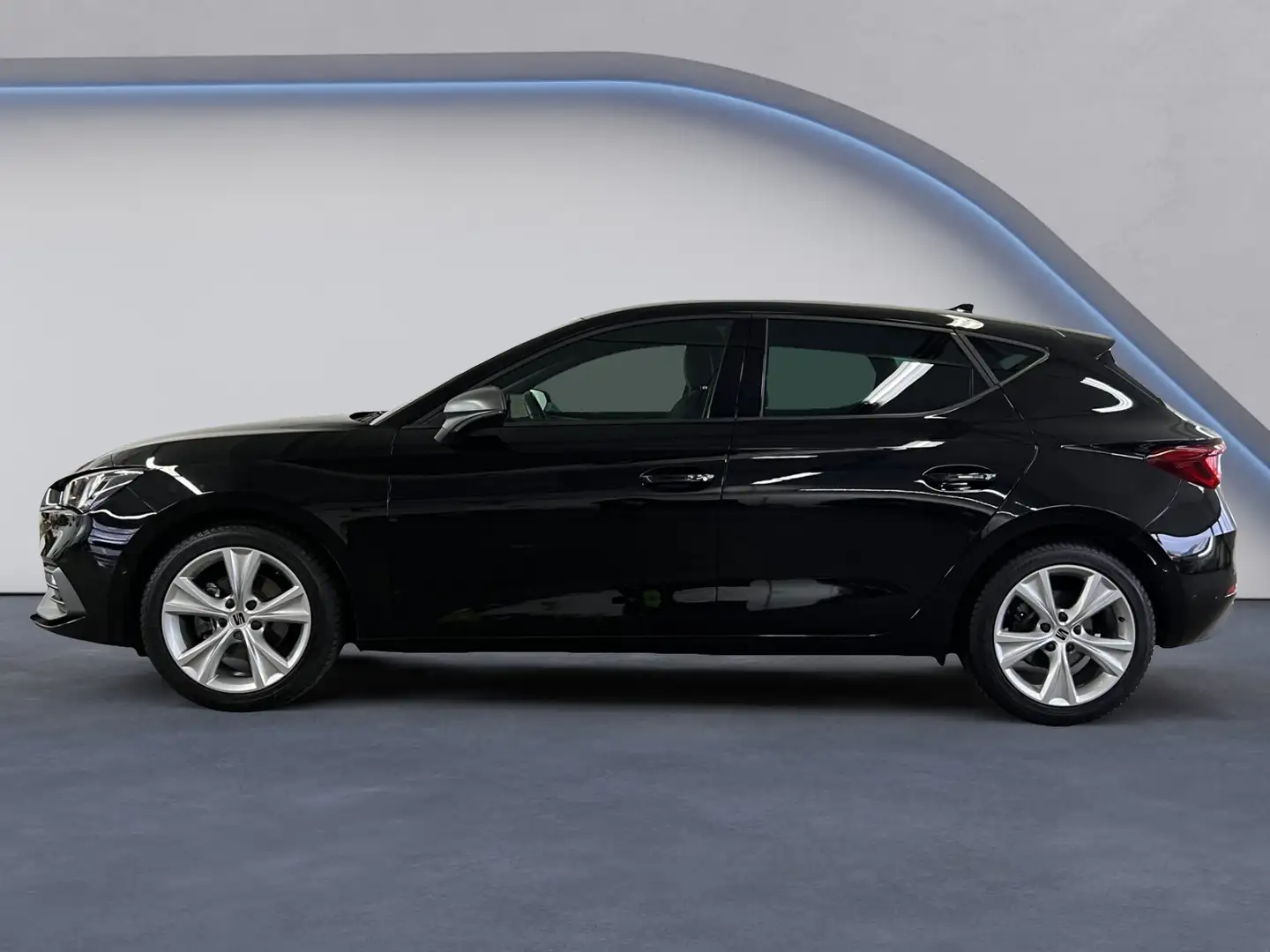 SEAT Leon FR-Line 2.0 TDI DSG NAVI+LED+SHZ+PDC+KAMERA Schwarz - 2