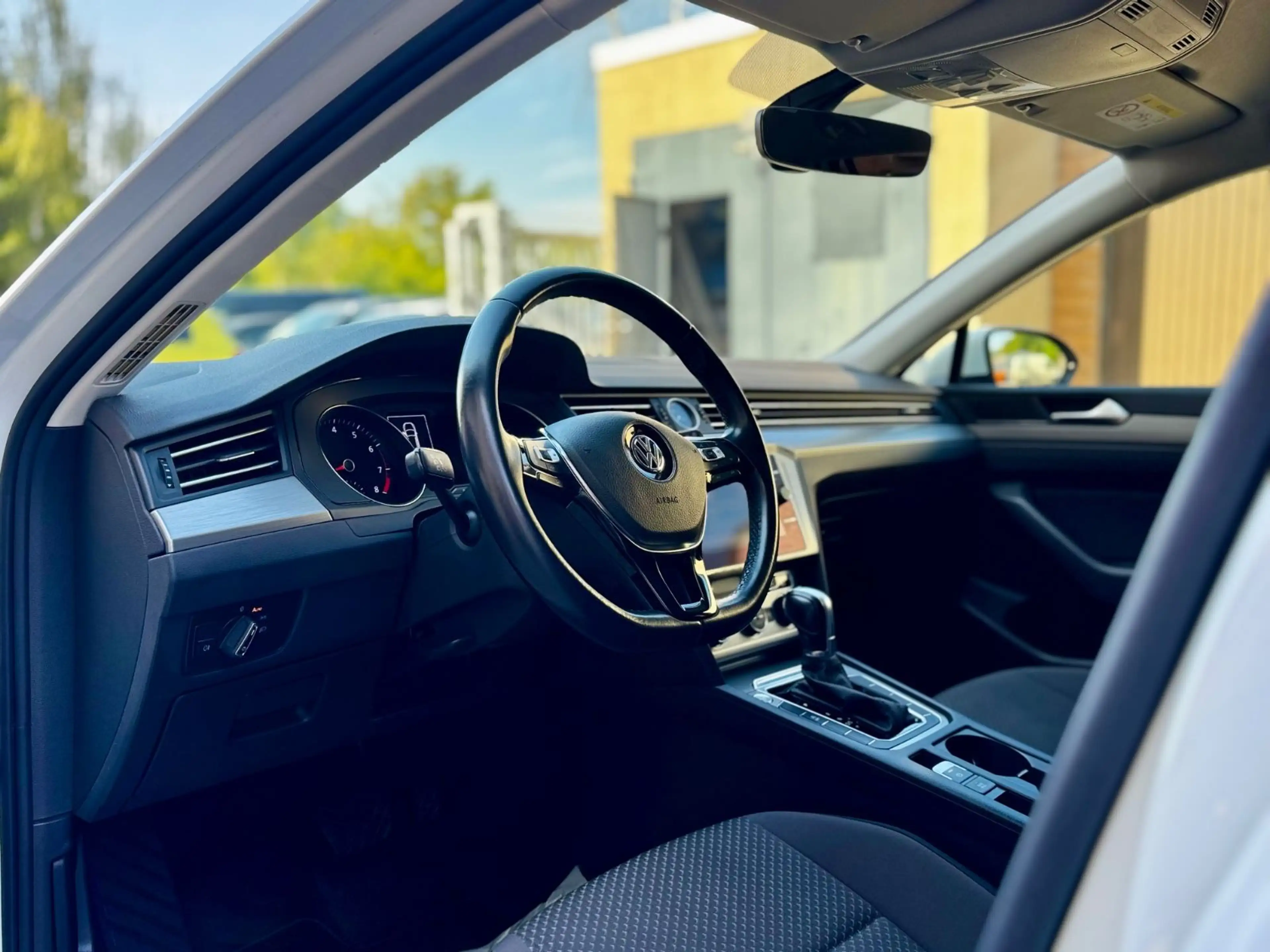 Volkswagen Passat Variant 1.5 TSI DSG Comfortline/LED/Navi/ — photo 12