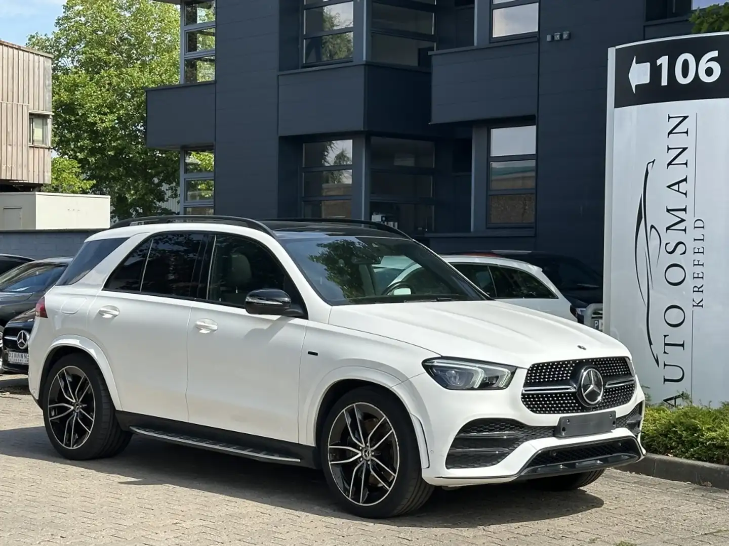 Mercedes-Benz GLE 350 de 4M 9G-TRONIC AMG Line  PANO 360° HUD Blanc - 1