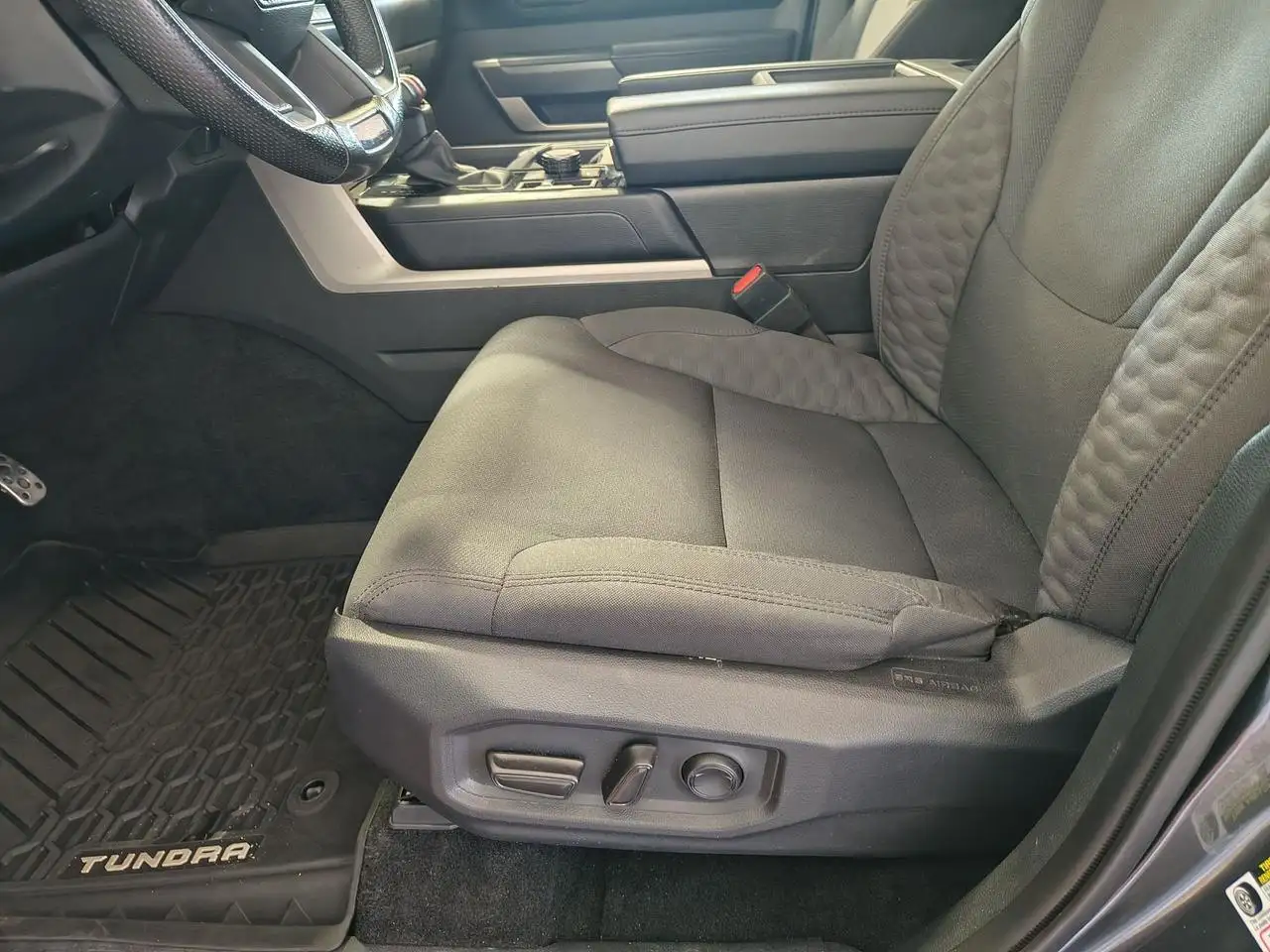 Toyota Tundra photo Toyota Tundra